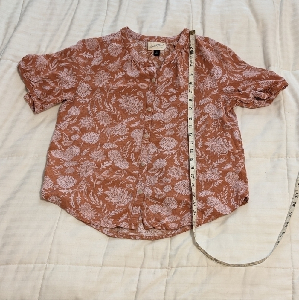 UNIVERSAL Thread Pretty Floral Button Up Top Size XS - Picture 2 of 7